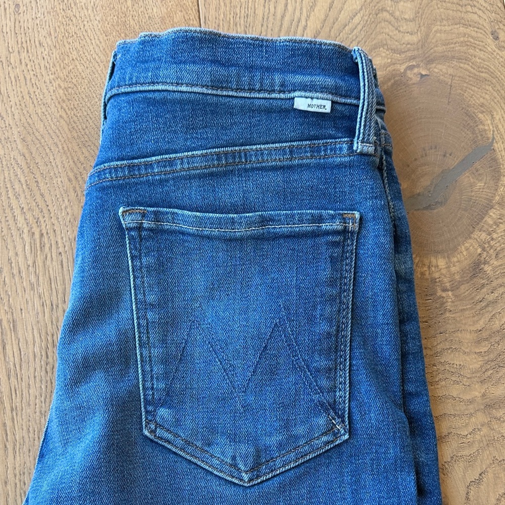 MOTHER Women's High-Rise Jeans in Medium Blue